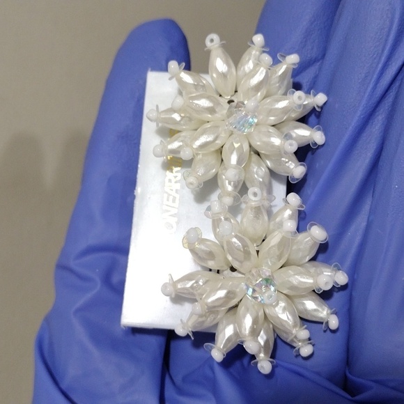 Women's Stunning White Cluster Circle Design Stud Earrings - 1.25 in diameter - Picture 5 of 5